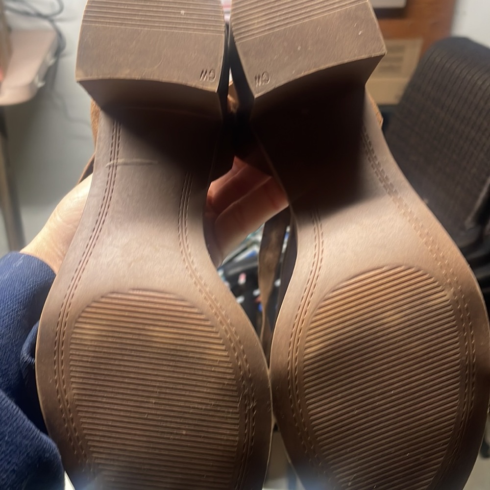 NEW Steve Madden lace up sandal - Picture 3 of 5